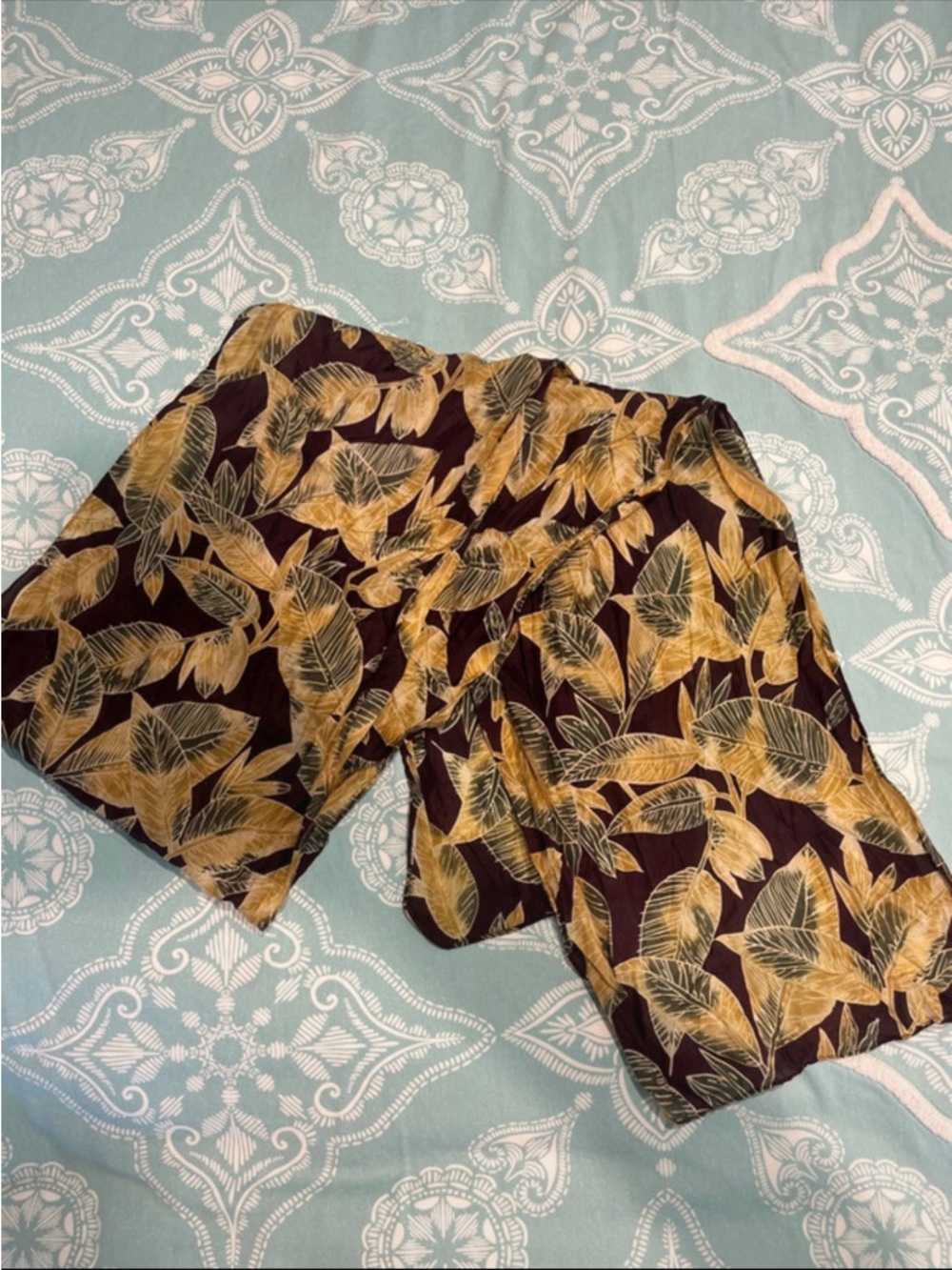 90s Vintage Purple and Gold Leaf-Print Scarf